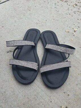 Glamorous Cushionaire Women's Vienna Rhinestone Slide Sandals womens size 8.5